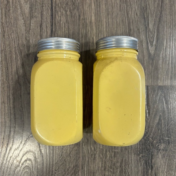 Vintage Hocking Shaker Set Flour Sugar Yellow Fired On Art Deco Range - Picture 4 of 15